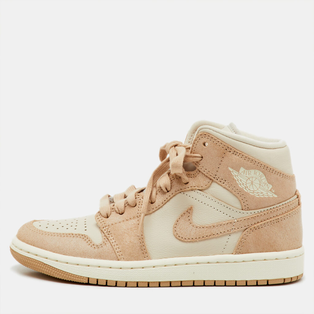 Air Jordans Light Brown Leather Legend Air Jordan 1 Mid Top Sneakers Size 36 Air Jordans Light Brown Leather Legend Air Jordan 1 Mid Top Sneakers Size 36