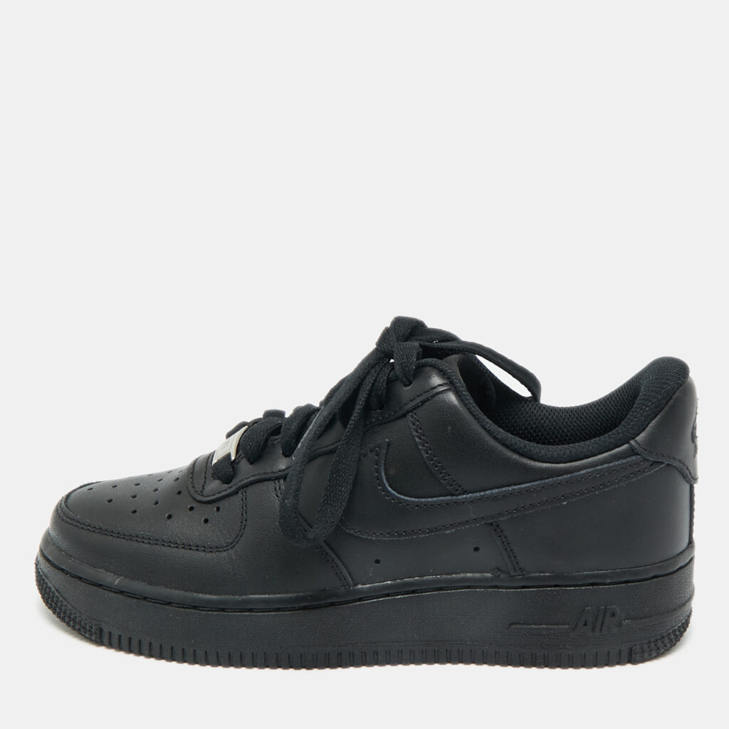 Air Jordans Black Leather Air Force 1 Lace Up Sneakers Size 36