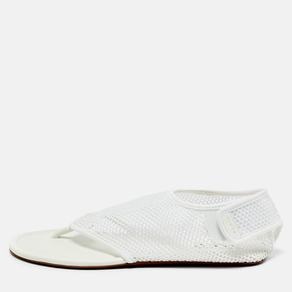Alaia White Leather and Mesh Thong Flats Size 38 Alaia White Leather and Mesh Thong Flats Size 38