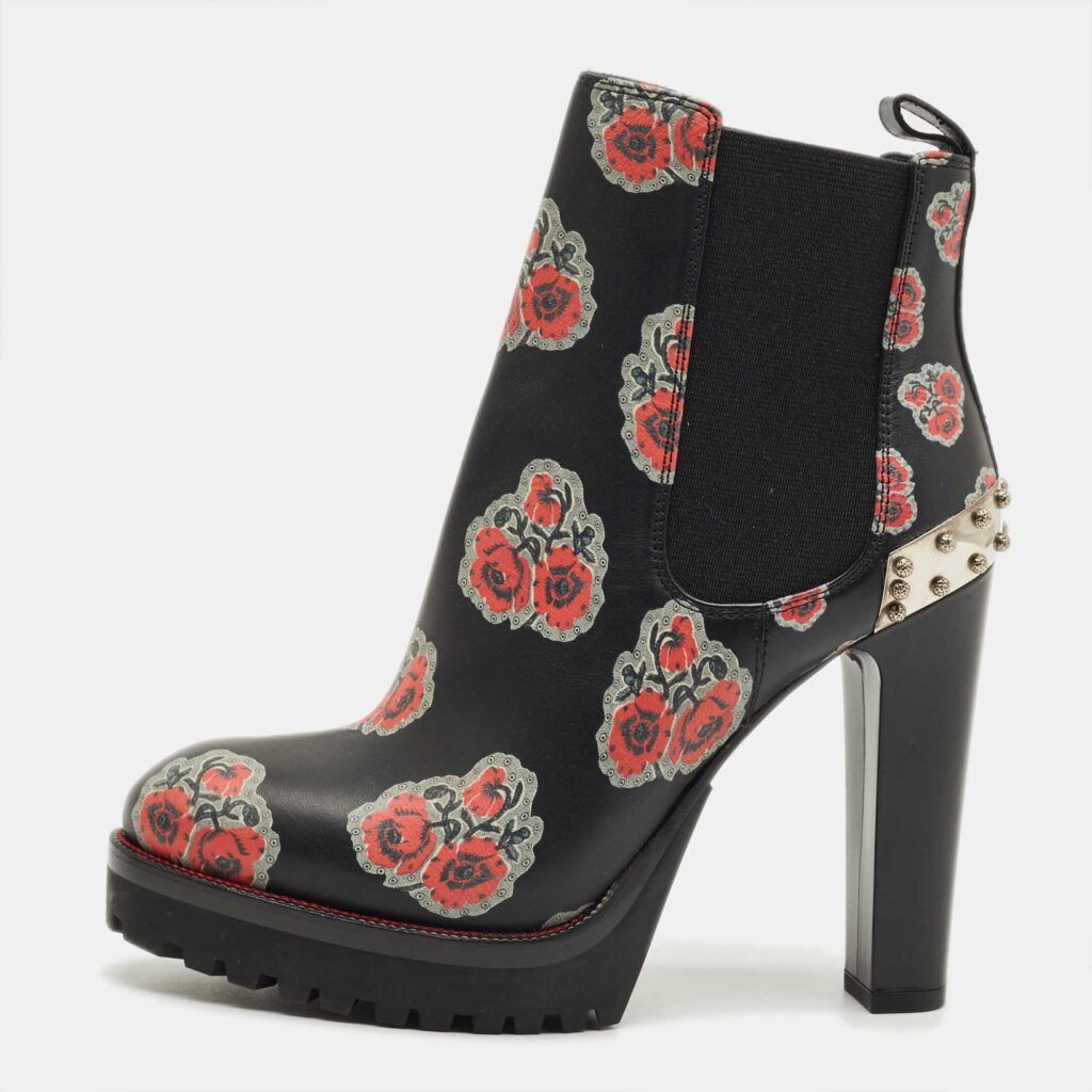 Alexander McQueen Black Rose Print Leather Studded Ankle Length Boots Size 36 Alexander McQueen Black Rose Print Leather Studded Ankle Length Boots Size 36