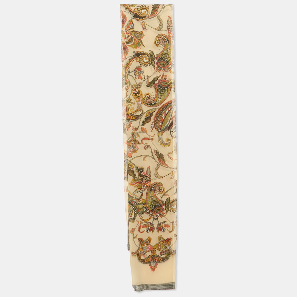 Alexander McQueen Cream Paisley Print Silk Scarf Alexander McQueen Cream Paisley Print Silk Scarf