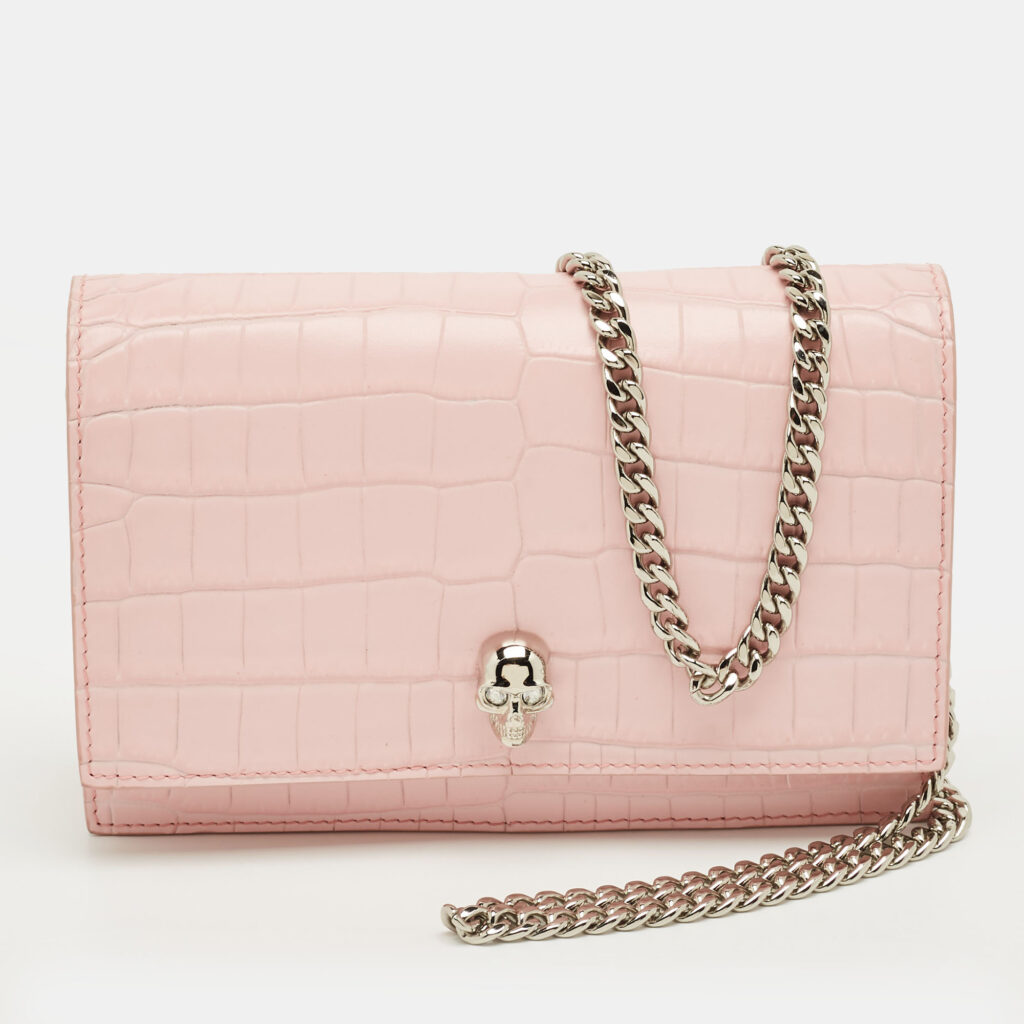 Alexander McQueen Pink Croc Embossed Leather Skull Crystal Chain Bag Alexander McQueen Pink Croc Embossed Leather Skull Crystal Chain Bag