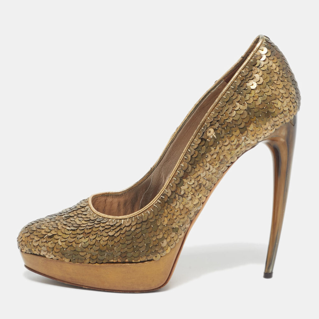 Alexander McQueen Gold Sequins Horn Heel Platform Pumps Size 40 Alexander McQueen Gold Sequins Horn Heel Platform Pumps Size 40
