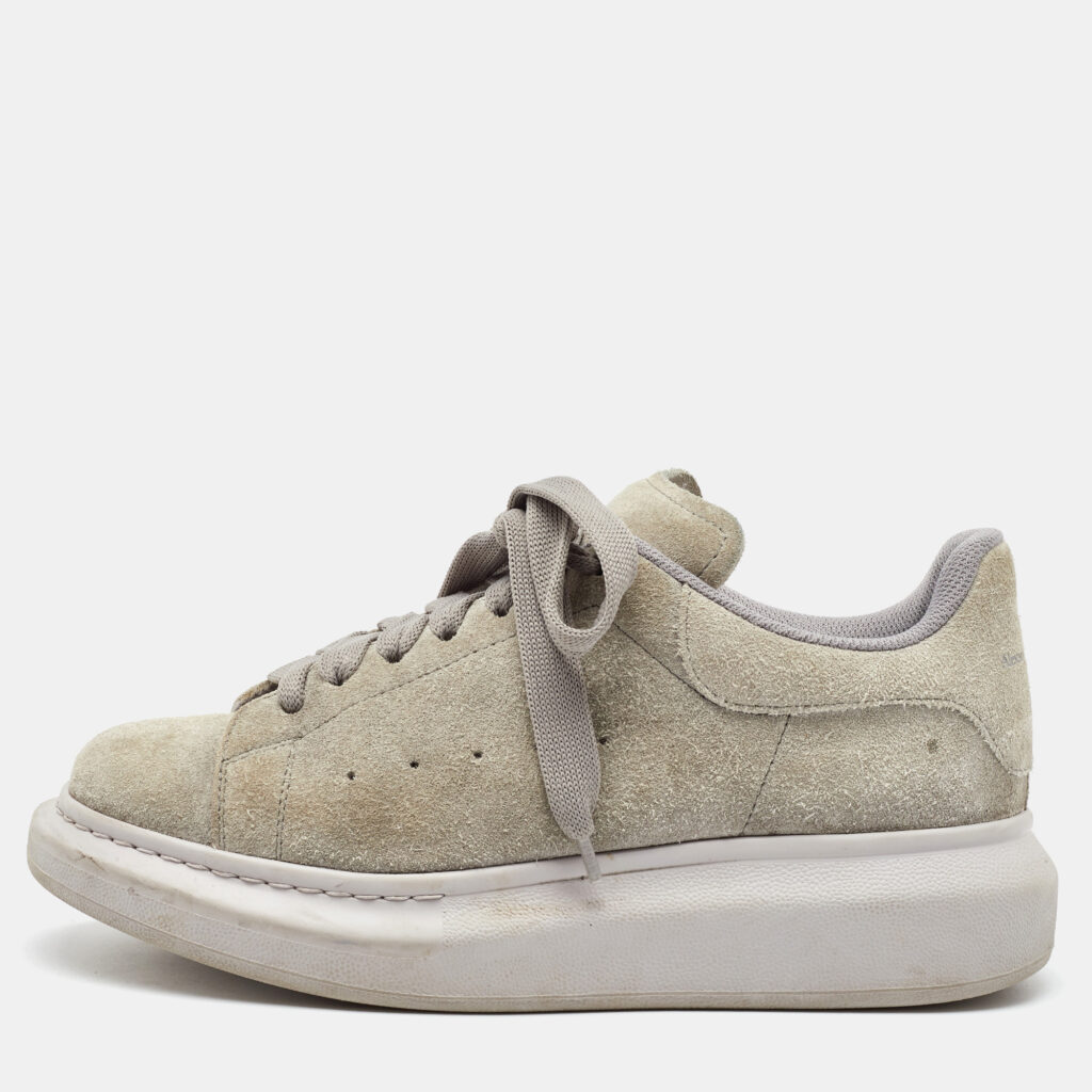 Alexander McQueen Grey suede Oversized Sneakers Size 38.5 Alexander McQueen Grey suede Oversized Sneakers Size 38.5