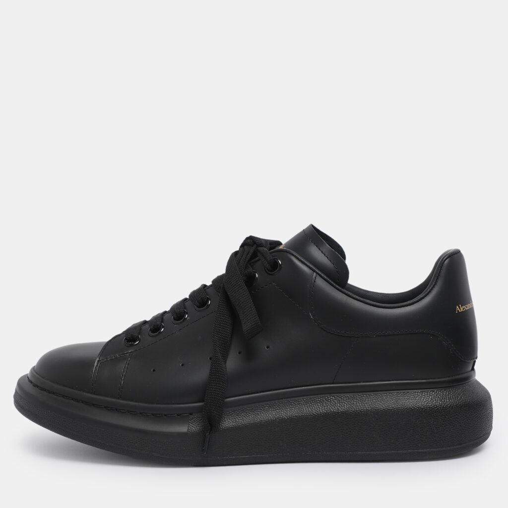 Alexander McQueen Black Leather Oversized Lace Up Sneakers Size 42 Alexander McQueen Black Leather Oversized Lace Up Sneakers Size 42