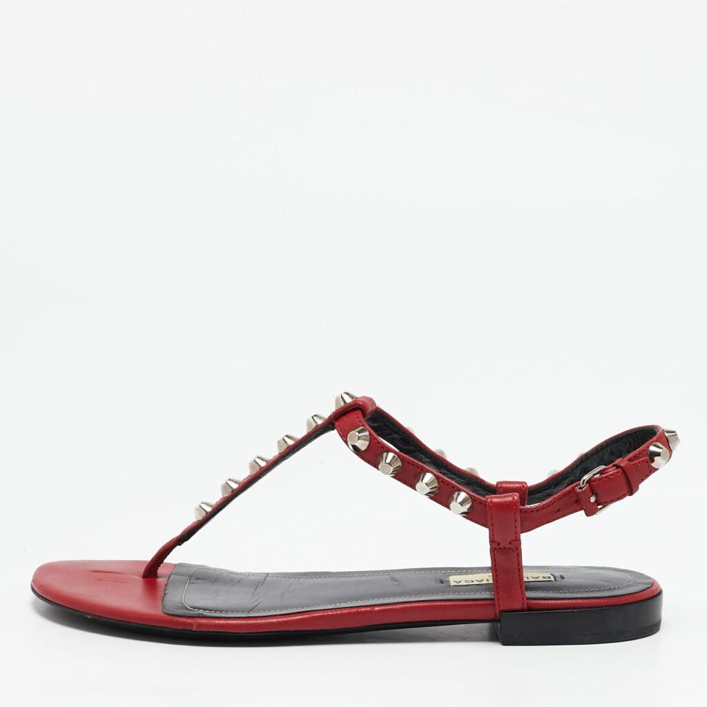 Balenciaga Red Leather Arena Thong Flat Sandals Size 38 Balenciaga Red Leather Arena Thong Flat Sandals Size 38