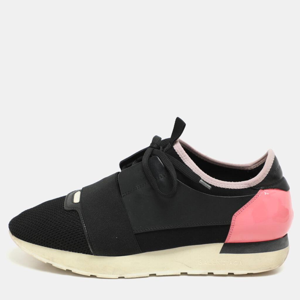 Balenciaga Black/Pink Leather and Mesh Race Runner Low Top Sneakers Size 40 Balenciaga Black/Pink Leather and Mesh Race Runner Low Top Sneakers Size 40