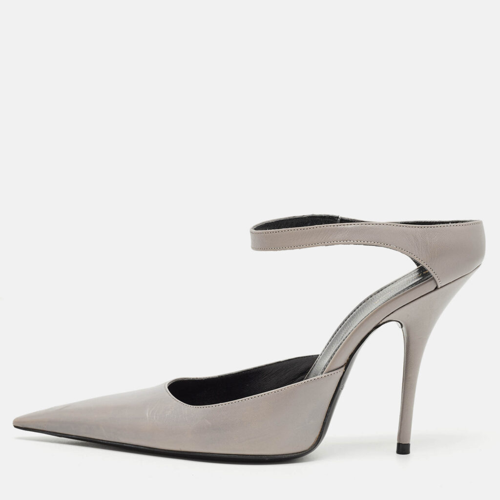 Balenciaga Grey Leather Pointed Toe Mules Size 37.5 Balenciaga Grey Leather Pointed Toe Mules Size 37.5