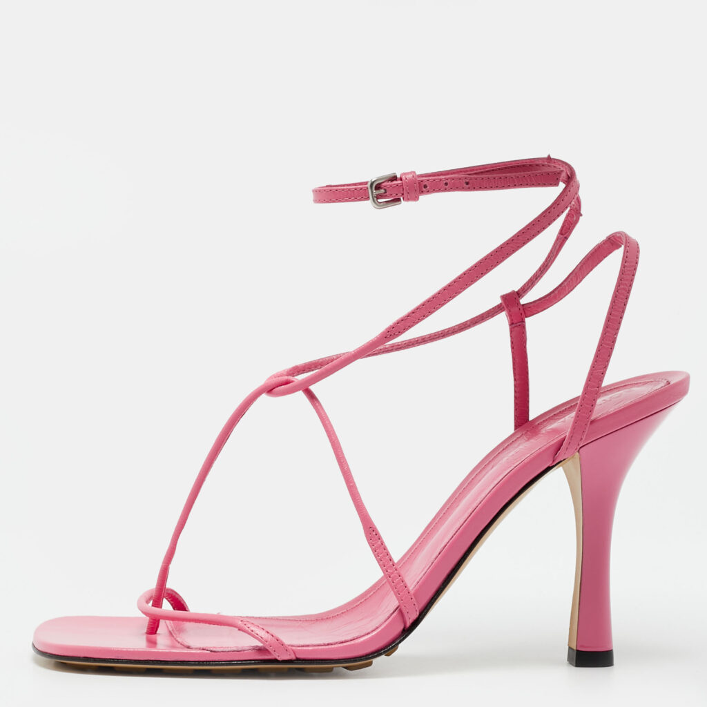 Bottega Veneta Pink Leather Square Toe Ankle Strap Sandals Size 39.5 Bottega Veneta Pink Leather Square Toe Ankle Strap Sandals Size 39.5