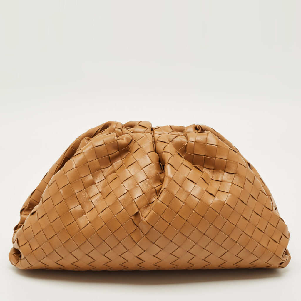 luxury-women-bottega-veneta-used-handbags-p1205510-005-1.jpg Bottega Veneta Brown Intrecciato Leather Classic The Pouch Clutch