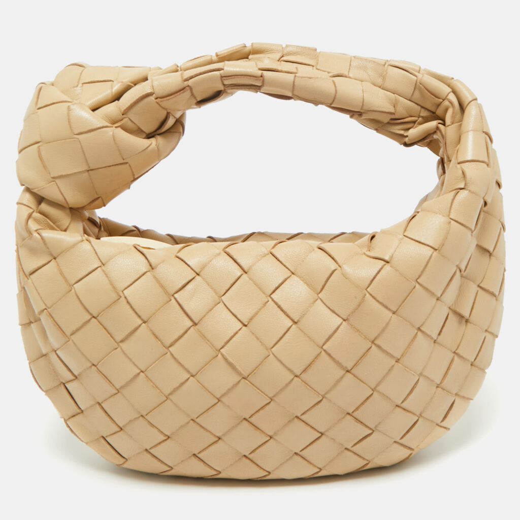 Bottega Veneta Beige Intrecciato Leather Mini Jodie Hobo Bottega Veneta Beige Intrecciato Leather Mini Jodie Hobo