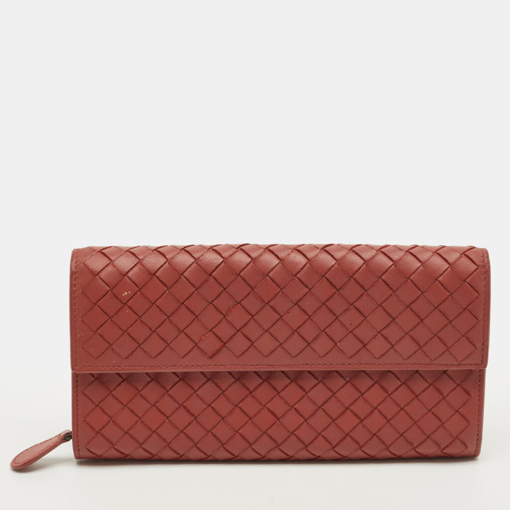 Bottega Veneta Pink Intrecciato Leather Flap Continental Wallet Bottega Veneta Pink Intrecciato Leather Flap Continental Wallet