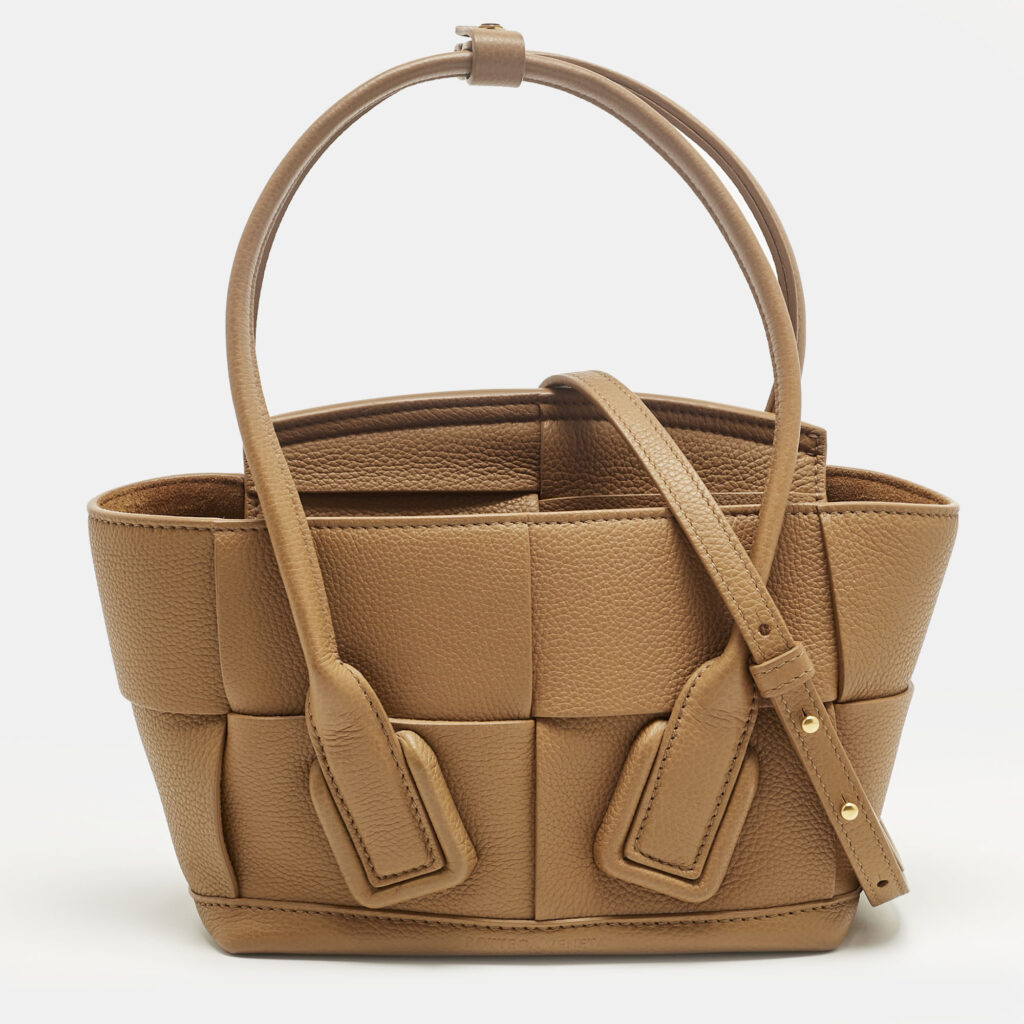 luxury-women-bottega-veneta-used-handbags-p1224614-001.jpg Bottega Veneta Brown Leather Mini Arco Top Handle Bag