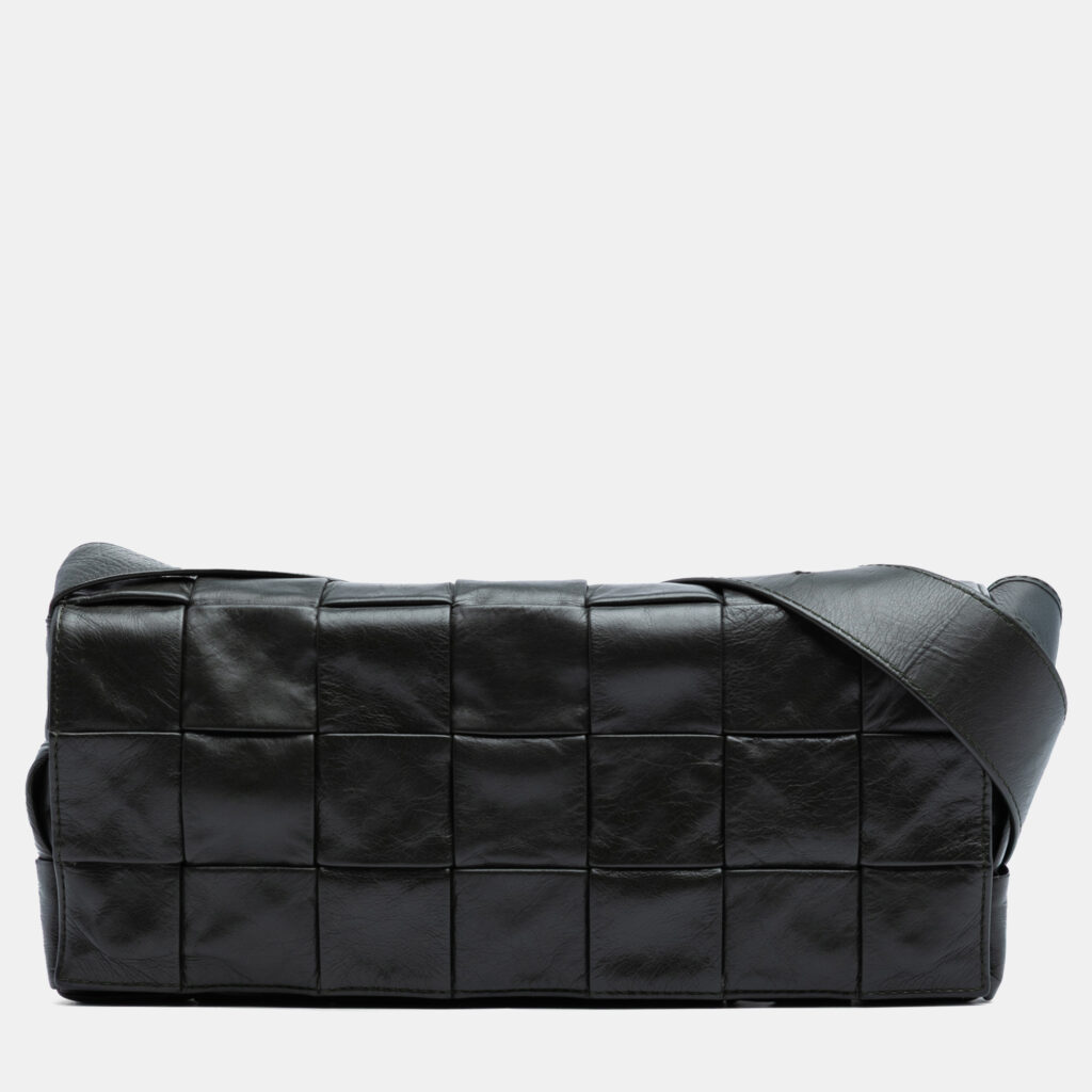 Bottega Veneta Black Stretch Paper Calfskin Intrecciato Cassette Crossbody Bottega Veneta Black Stretch Paper Calfskin Intrecciato Cassette Crossbody
