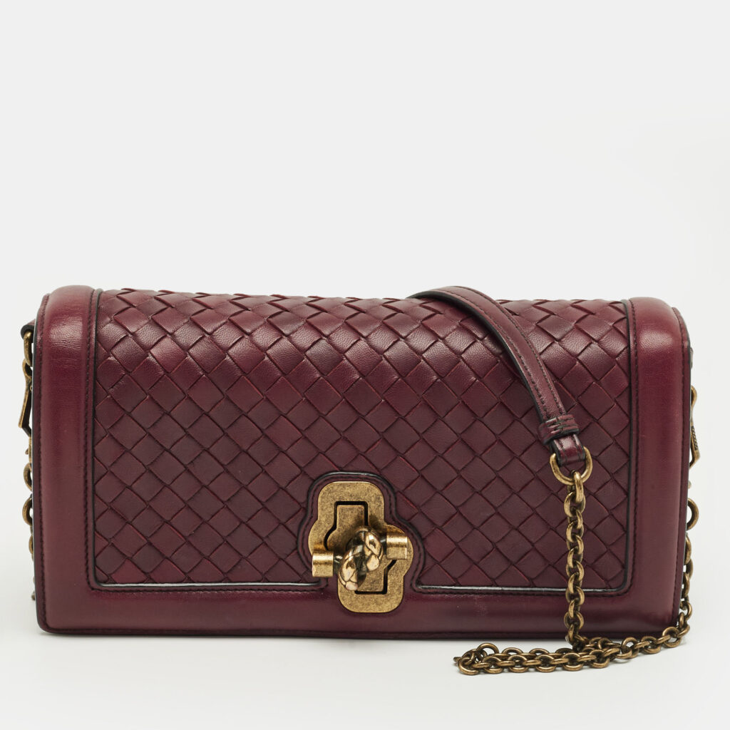 Bottega Veneta Burgundy Intrecciato Leather Olimpia Knot Shoulder Bag Bottega Veneta Burgundy Intrecciato Leather Olimpia Knot Shoulder Bag