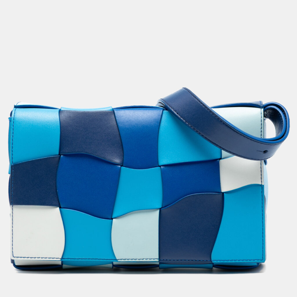 luxury-women-bottega-veneta-used-handbags-p1242469-001.jpg Bottega Veneta Blue Nappa Intrecciato Wavy Cassette Crossbody