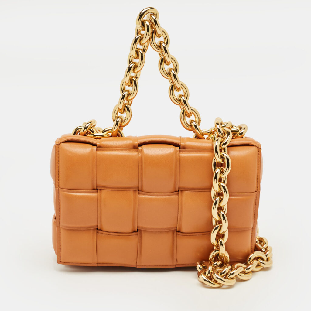 luxury-women-bottega-veneta-used-handbags-p1244966-001.jpg Bottega Veneta Brown Intreccio Leather Padded Cassette Chain Bag