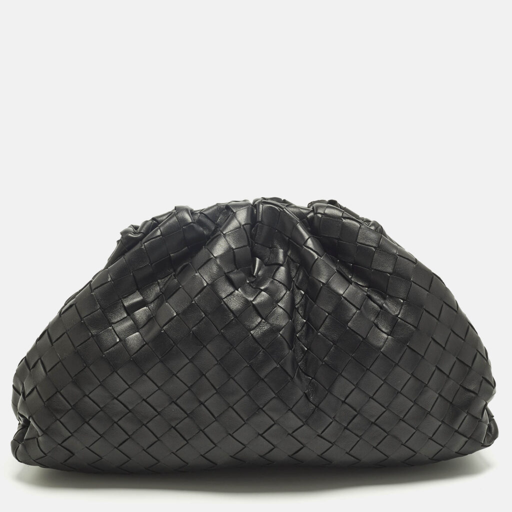 Bottega Veneta Classic The Pouch Black Intrecciato Leather Clutch Bottega Veneta Classic The Pouch Black Intrecciato Leather Clutch