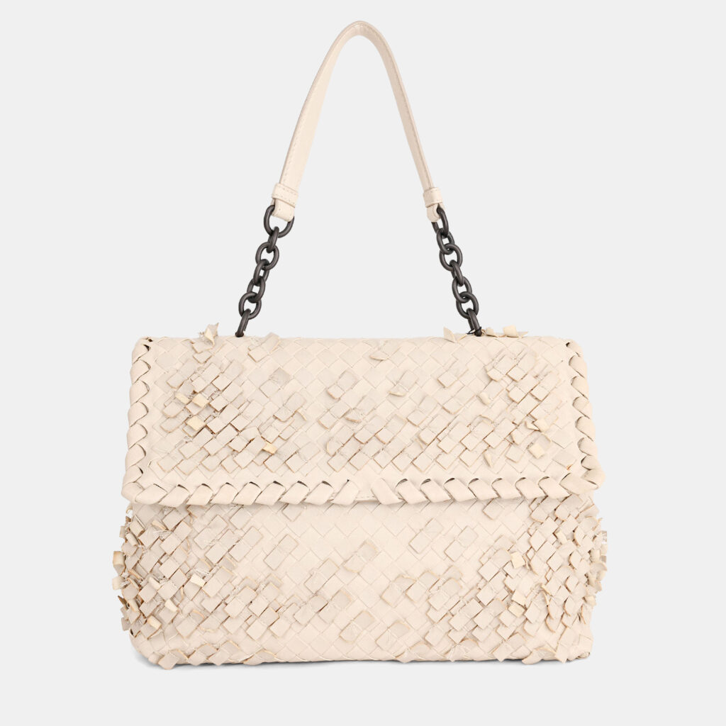 Bottega Veneta White Intrecciato Fringe Shoulder Bag Bottega Veneta White Intrecciato Fringe Shoulder Bag