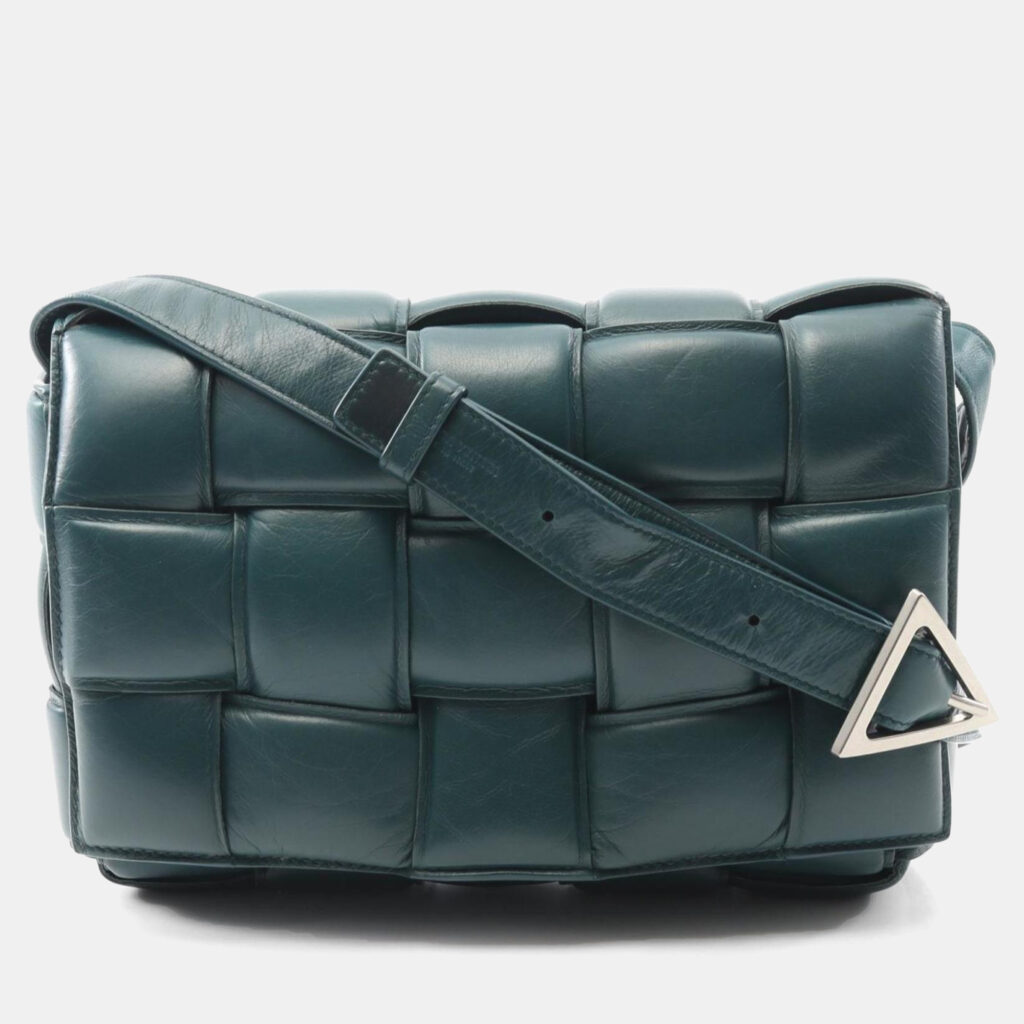 luxury-women-bottega-veneta-used-handbags-p1248653-008-1.jpg Bottega Veneta Padded Cassette Intrecciato Shoulder Bag In Green Leather