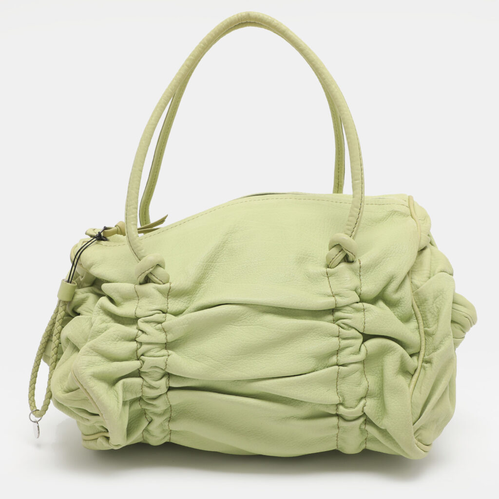 luxury-women-bottega-veneta-used-handbags-p1249510-001-1.jpg Bottega Veneta Green Leather Satchel