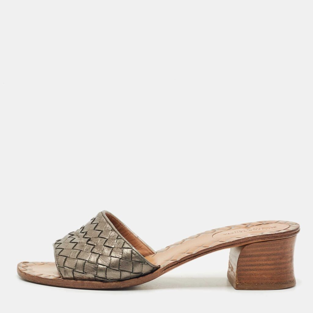 Bottega Veneta Metallic Intrecciato Leather Ravello Slide Sandals Size 37.5 Bottega Veneta Metallic Intrecciato Leather Ravello Slide Sandals Size 37.5