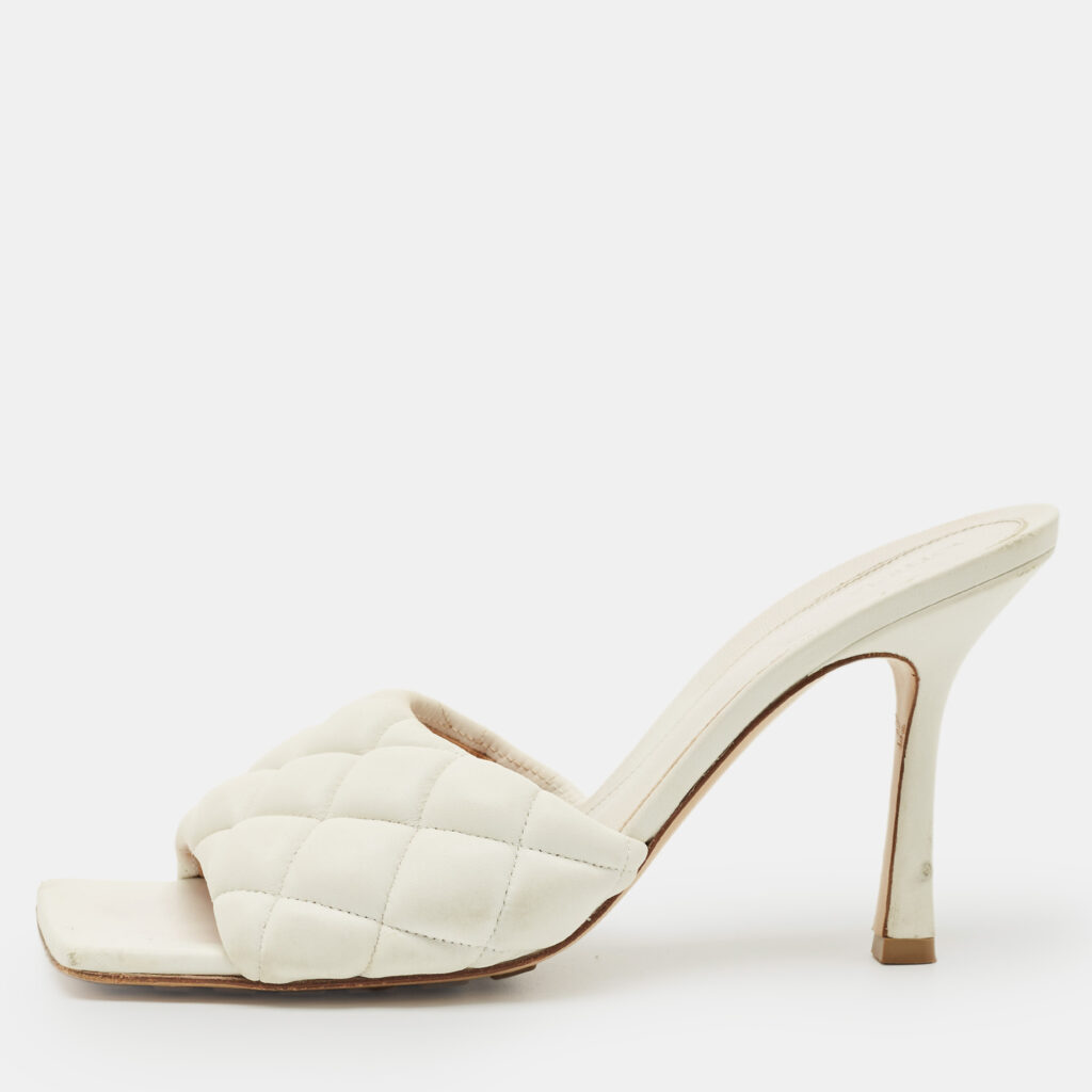 Bottega Veneta White Leather Lido Slide Sandals Size 38.5 Bottega Veneta White Leather Lido Slide Sandals Size 38.5