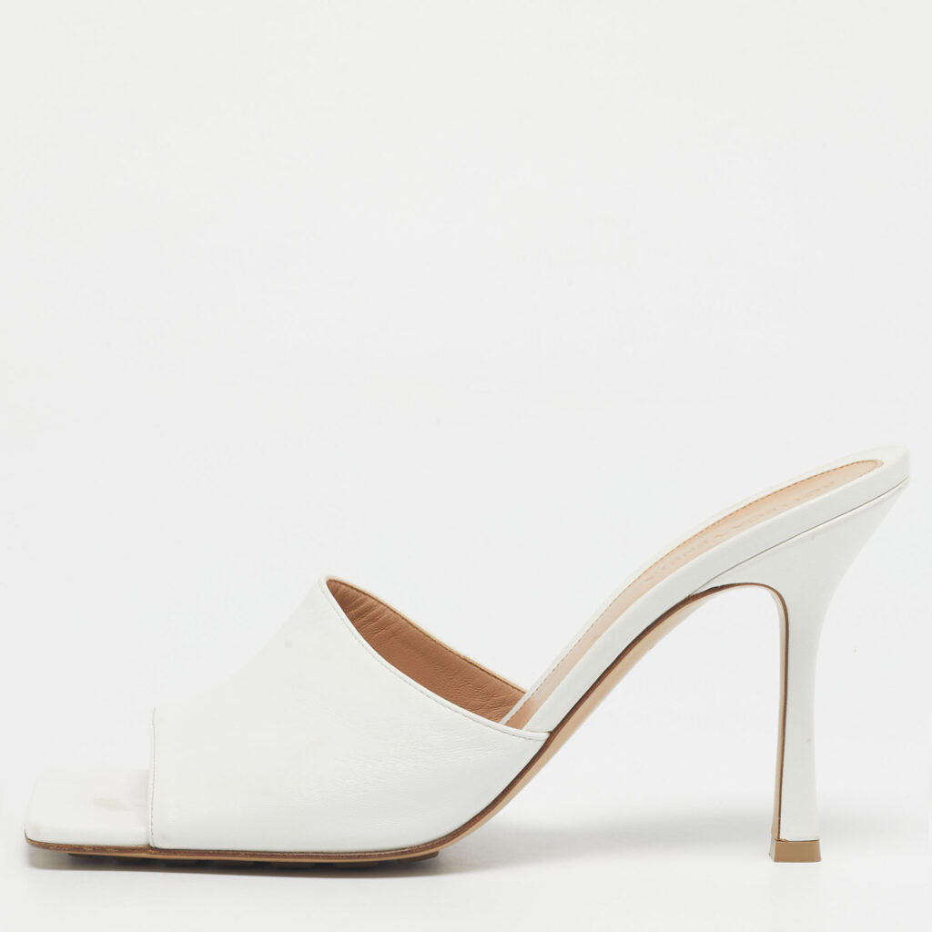 Bottega Veneta White Leather Stretch Slide Sandals Size 41 Bottega Veneta White Leather Stretch Slide Sandals Size 41
