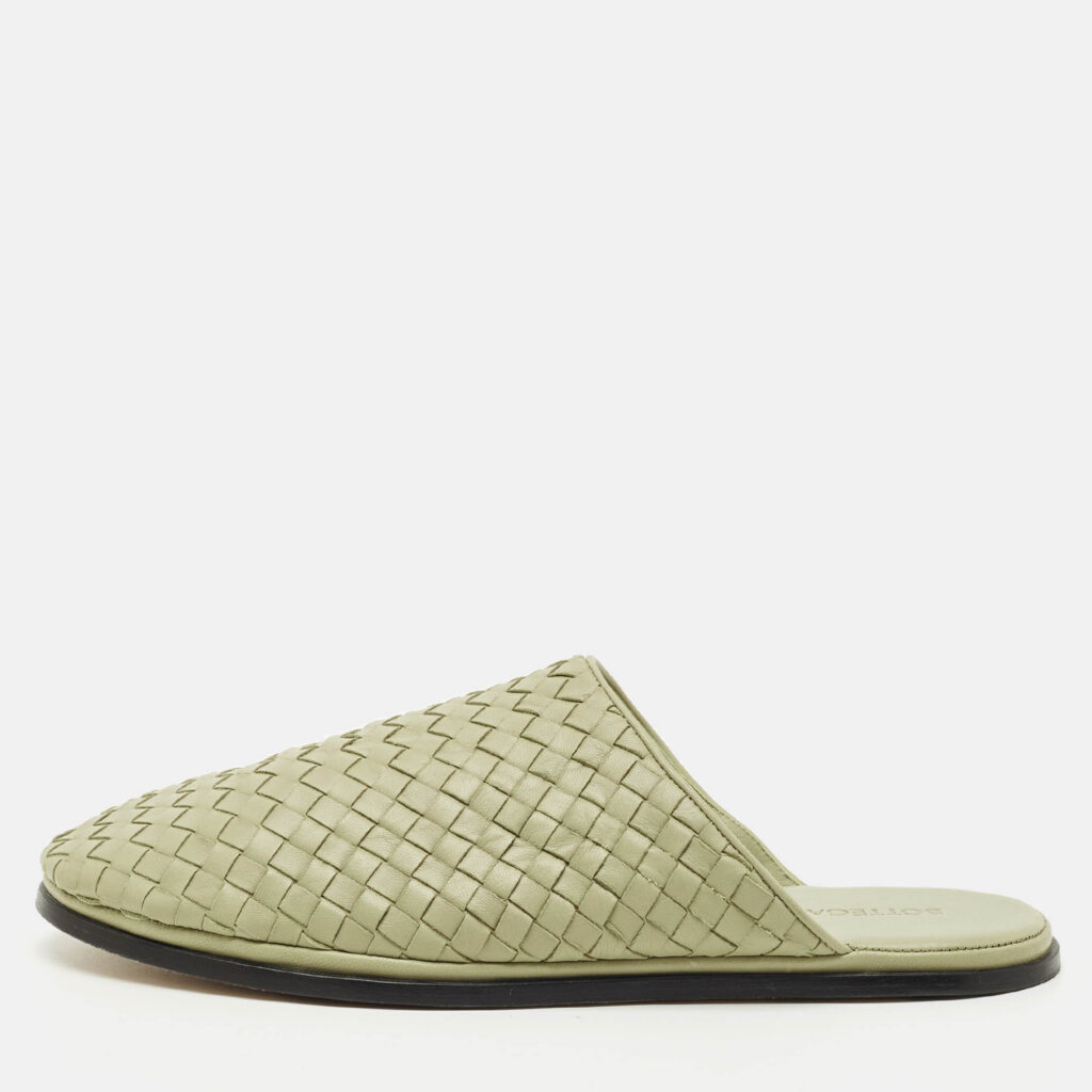 luxury-women-bottega-veneta-used-shoes-p1211299-010.jpg Bottega Veneta Green Leather Intrecciato Flat Mules Size 41