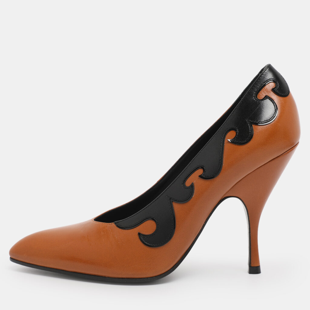 Bottega Veneta Tan Leather Pointed Toe Pumps Size 38