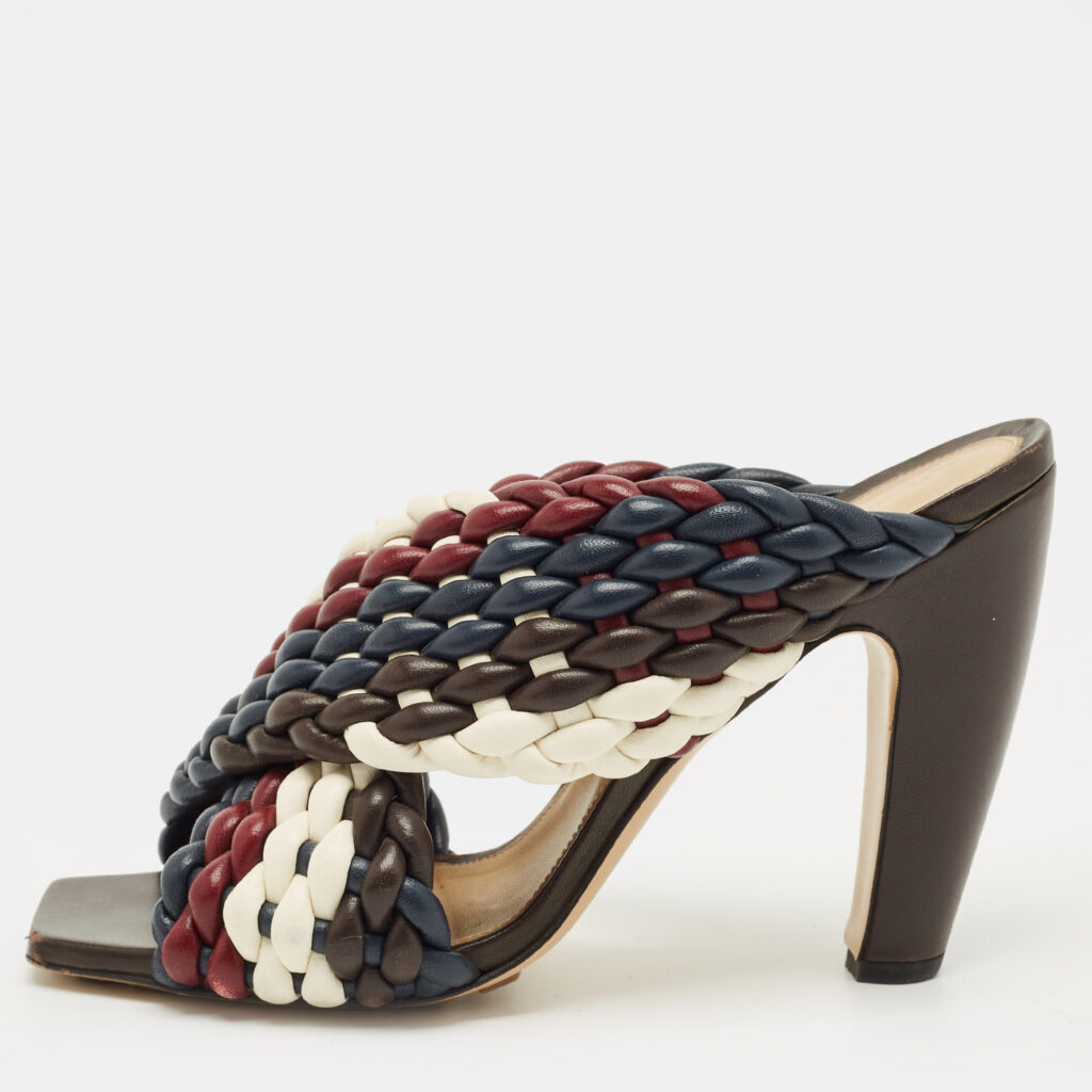 luxury-women-bottega-veneta-used-shoes-p1224328-010-1.jpg Bottega Veneta Multicolor Woven Leather Slide Sandals Size 39