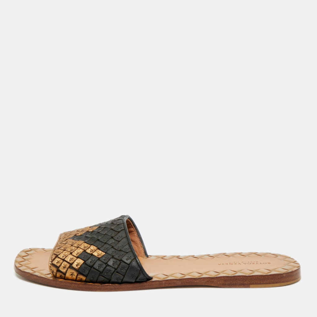 Bottega Veneta Black/Gold Intrecciato Leather Flat Sandals Size 38