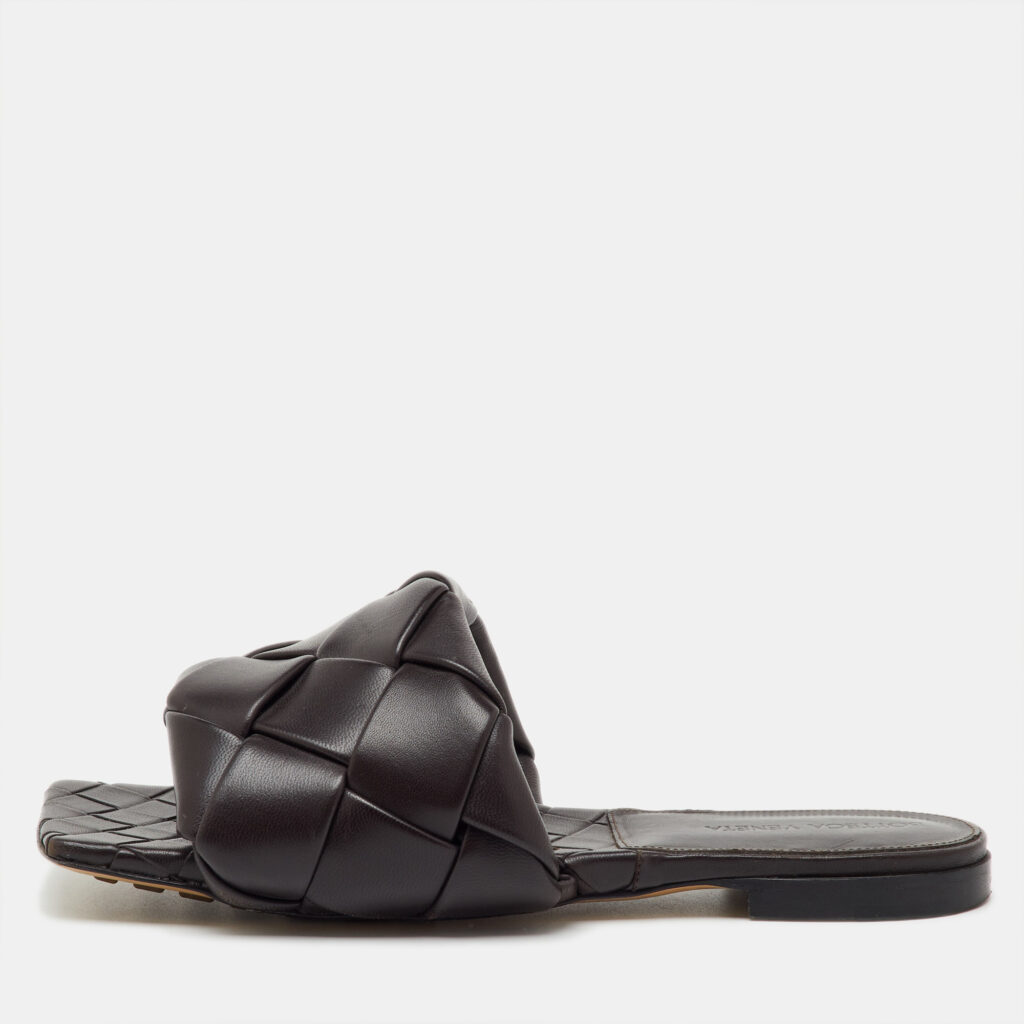 Bottega Veneta Dark Brown Leather Lido Flat Slide Sandals Size 36.5 Bottega Veneta Dark Brown Leather Lido Flat Slide Sandals Size 36.5