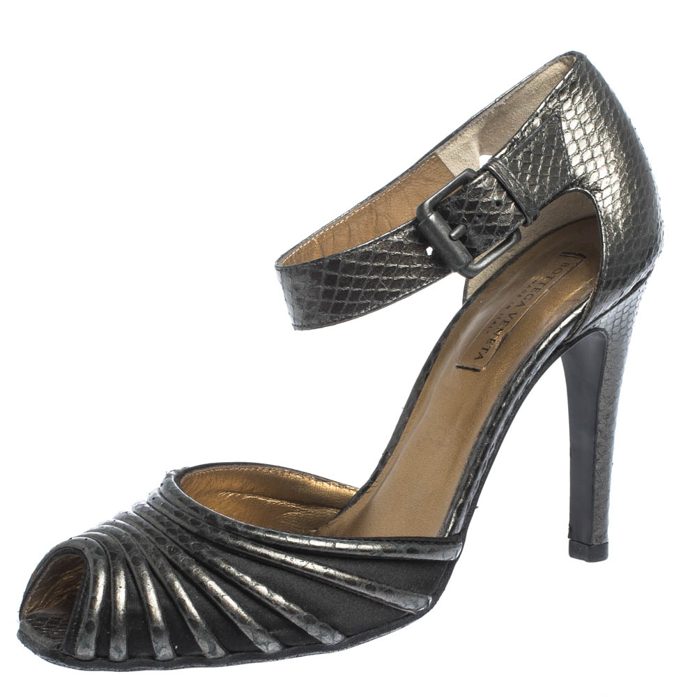 Bottega Veneta Grey Python Embossed Leather And Satin Ankle Strap Peep Toe Ankle Cuff Sandals Size 37.5 Bottega Veneta Grey Python Embossed Leather And Satin Ankle Strap Peep Toe Ankle Cuff Sandals Size 37.5