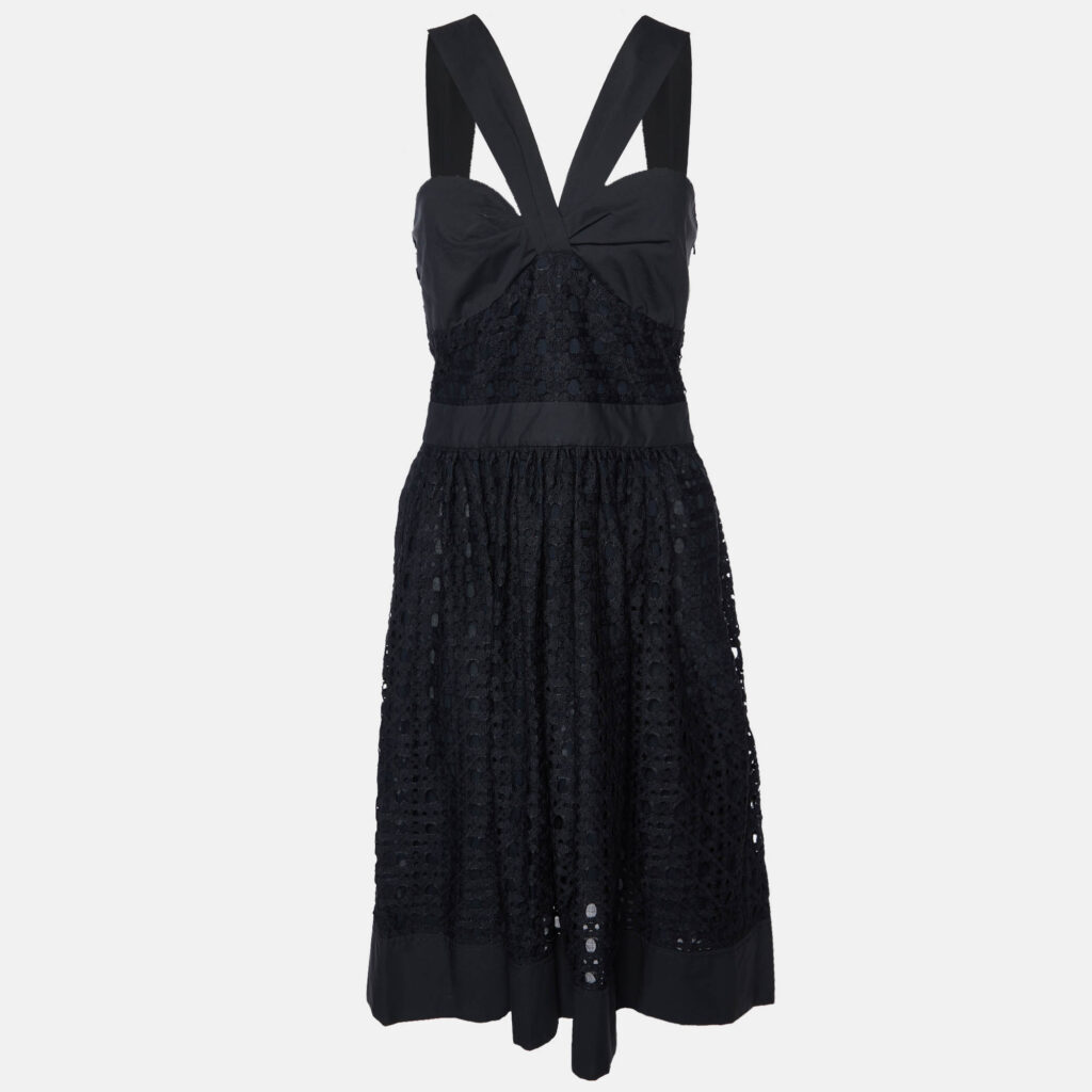 luxury-women-boutique-moschino-new-clothes-p924257-004-1.jpg Boutique Moschino Black Lace Gathered Neck Dress M