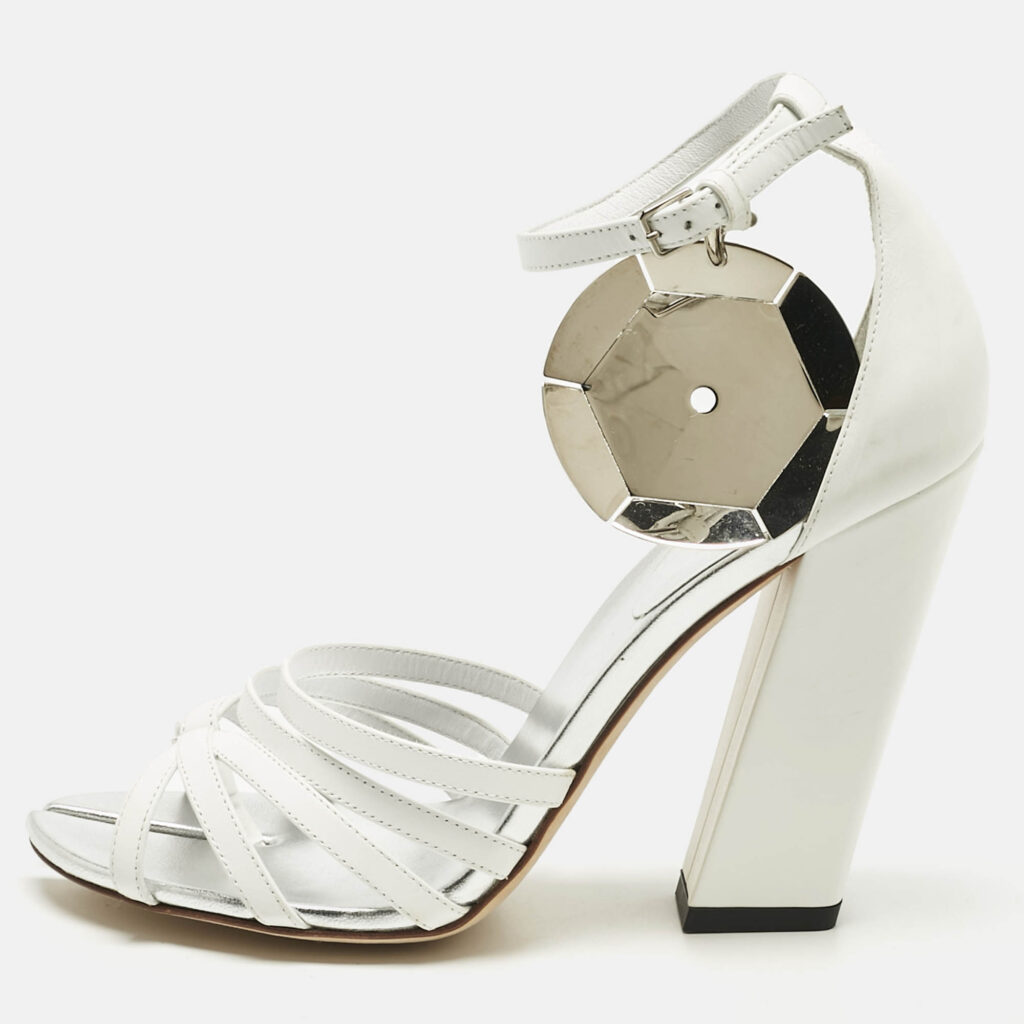 luxury-women-burberry-new-shoes-p1219714-010-1.jpg Burberry White Leather Split Toe Hove Ankle Strap Sandals Size 39