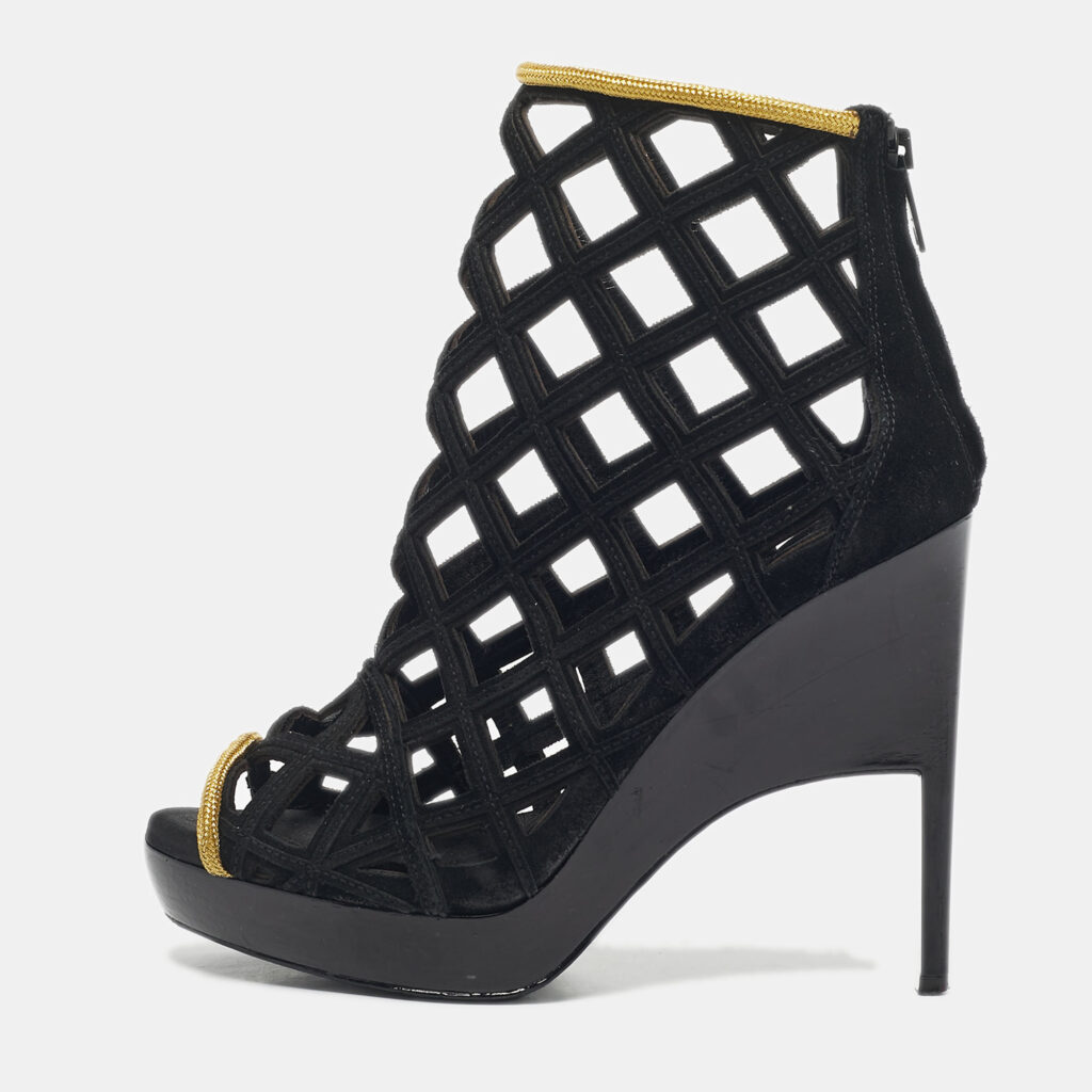 Burberry Prorsum Black Cutout Suede Ankle Length Boots Size 38 Burberry Prorsum Black Cutout Suede Ankle Length Boots Size 38