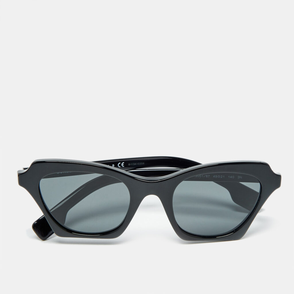 Burberry Black B 4283 Frame Cat Eye Sunglasses Burberry Black B 4283 Frame Cat Eye Sunglasses
