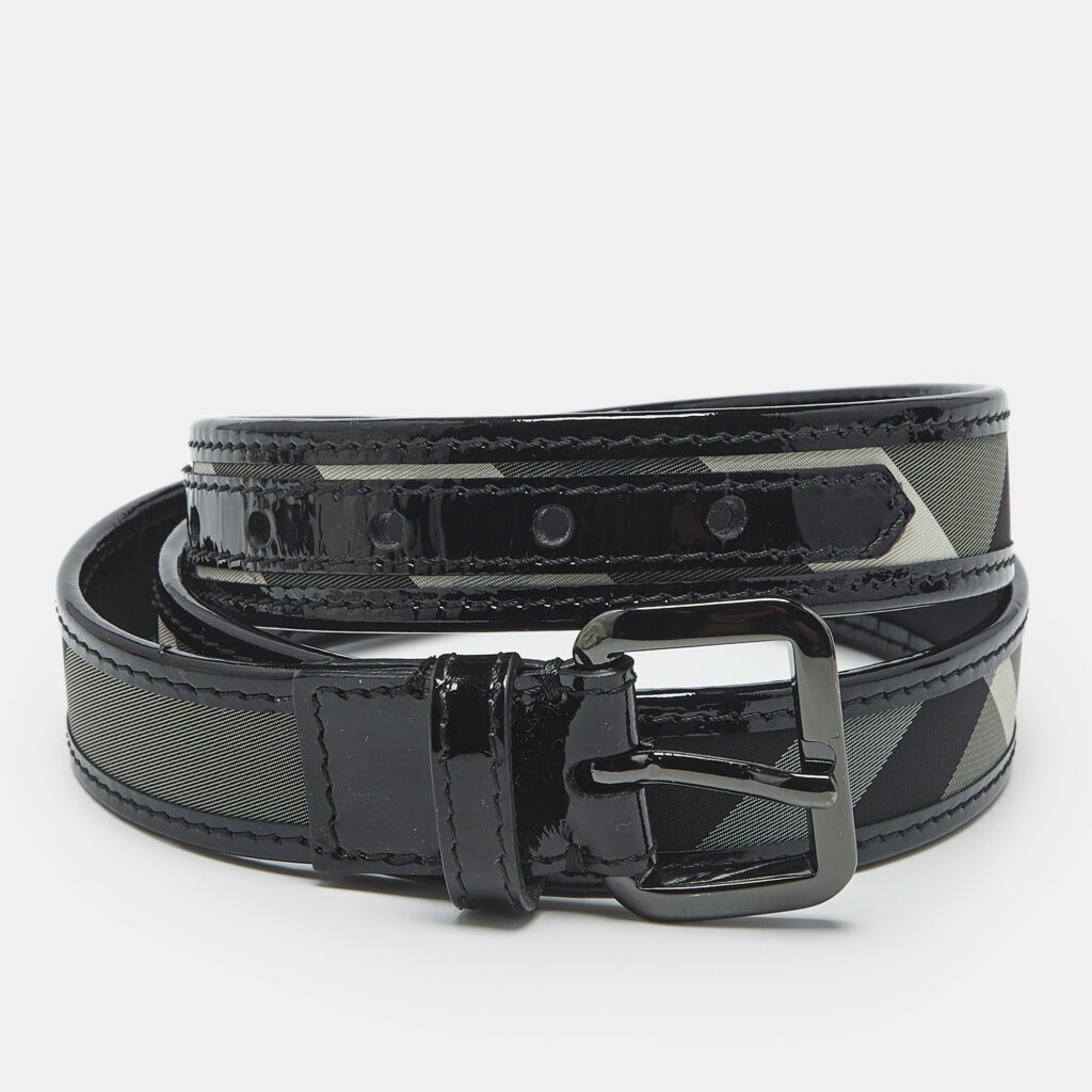Burberry Black Beat Check Coated Canvas and Patent Leather Buckle Belt 90 CM Burberry Black Beat Check Coated Canvas and Patent Leather Buckle Belt 90 CM