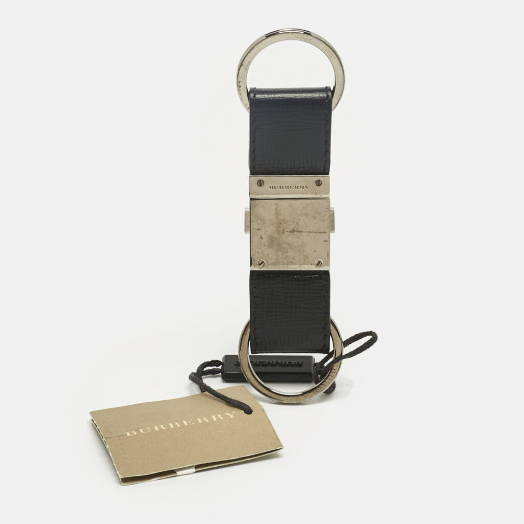 Burberry Black/Silver Tone Leather Check Valet Keychain Burberry Black/Silver Tone Leather Check Valet Keychain