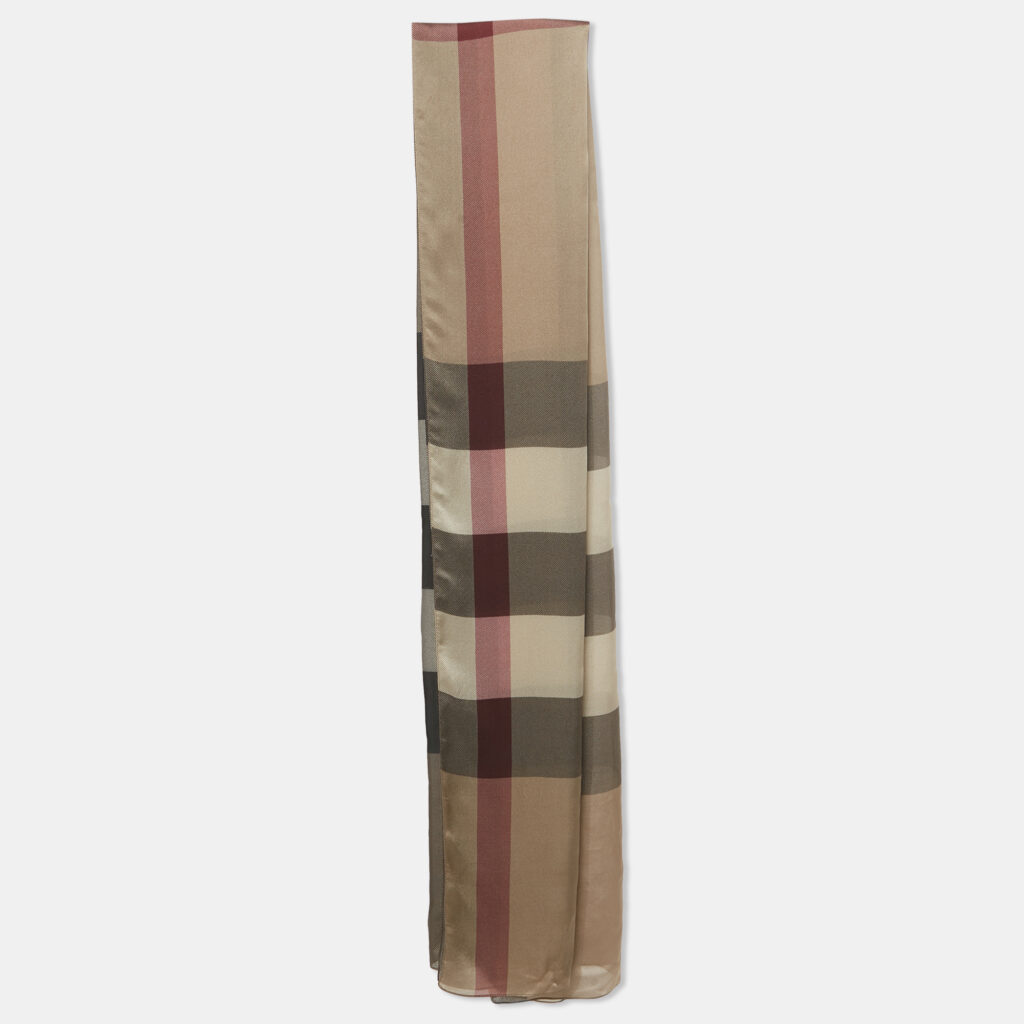 luxury-women-burberry-used-accessories-p1225590-005.jpg Burberry Beige Check Silk Stole