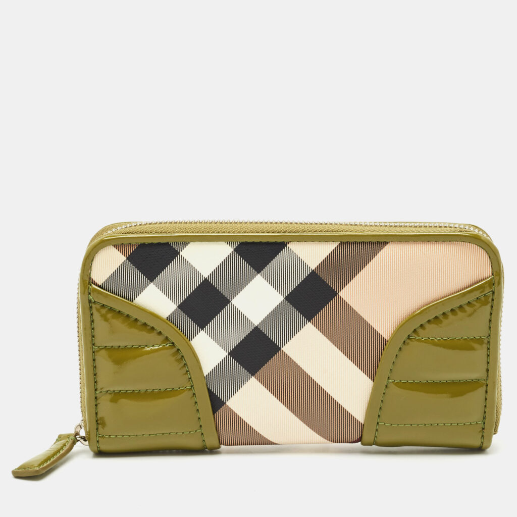 Burberry Olive Green/Beige Nova Check PVC and Patent Leather Zip Around Wallet Burberry Olive Green/Beige Nova Check PVC and Patent Leather Zip Around Wallet