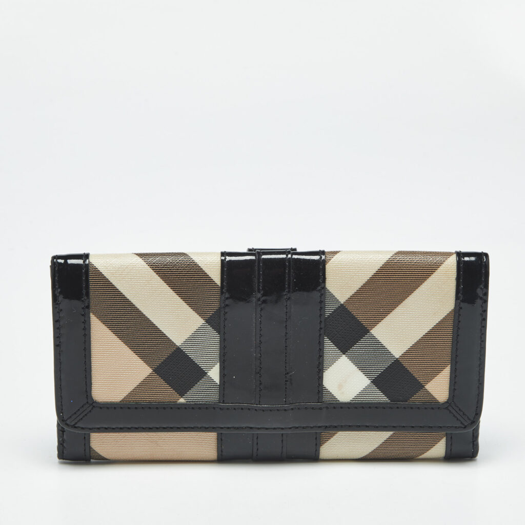 Burberry Black/Beige Nova Coated Canvas and Patent Leather Flap Continental Wallet Burberry Black/Beige Nova Coated Canvas and Patent Leather Flap Continental Wallet