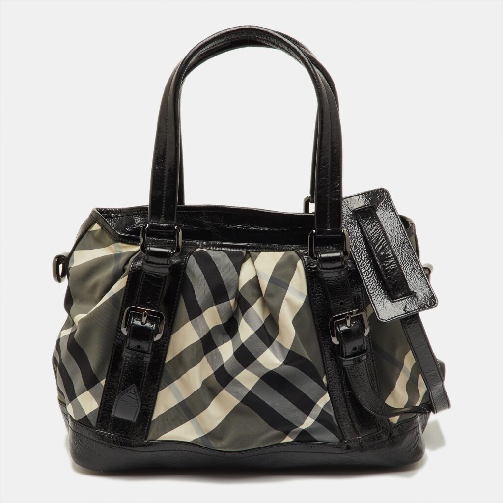 Burberry Black/Grey Beat Check Nylon and Patent Leather Medium Lowry Tote Burberry Black/Grey Beat Check Nylon and Patent Leather Medium Lowry Tote