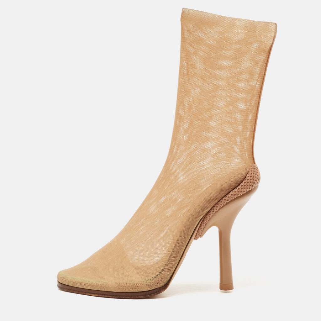 Burberry Beige Lace Sock Boots Size 38 Burberry Beige Lace Sock Boots Size 38