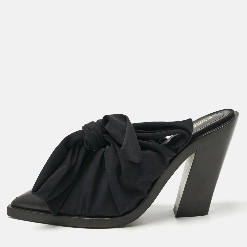 Burberry Black Jersey and Leather Tillington Mules Size 37 Burberry Black Jersey and Leather Tillington Mules Size 37