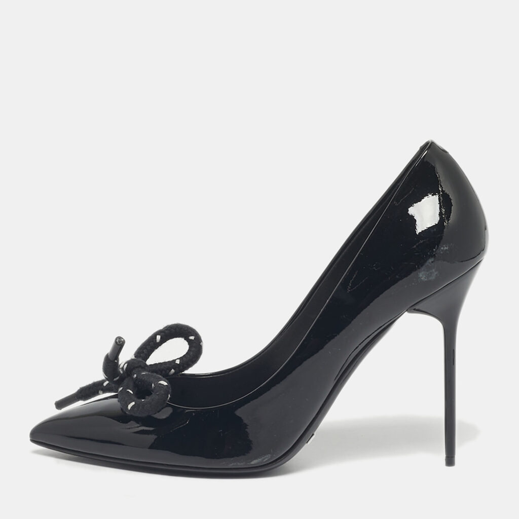 Burberry Black Patent Leather Finsbury Bow Pumps Size 40