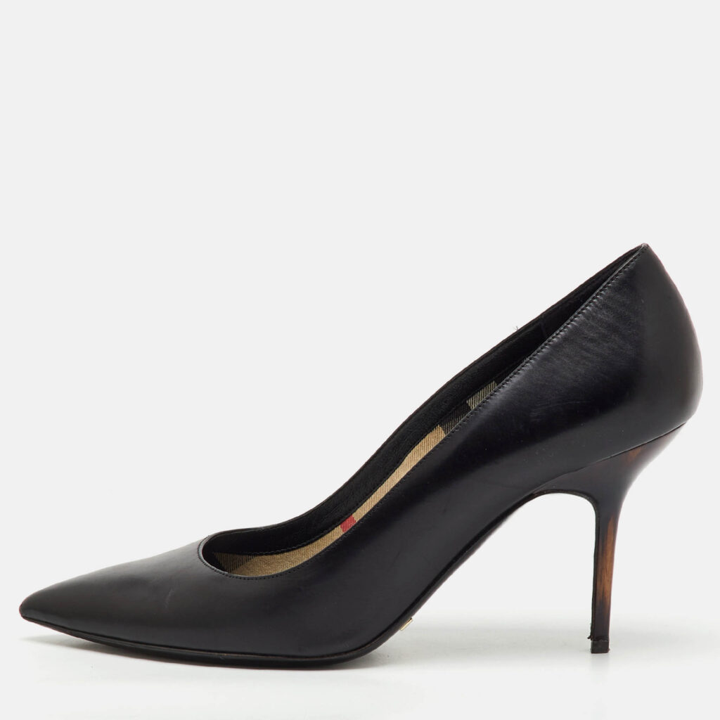 Burberry Black Leather Pointed Toe Pumps Size 40 Burberry Black Leather Pointed Toe Pumps Size 40