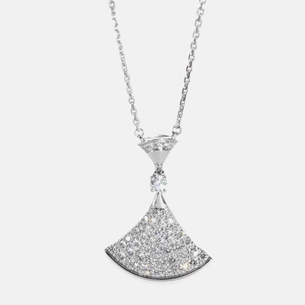 luxury-women-bvlgari-used-fine-jewelry-p1198121-002.jpeg Bvlgari Divas' Dream 18K White Gold and Diamond Pendant Necklace
