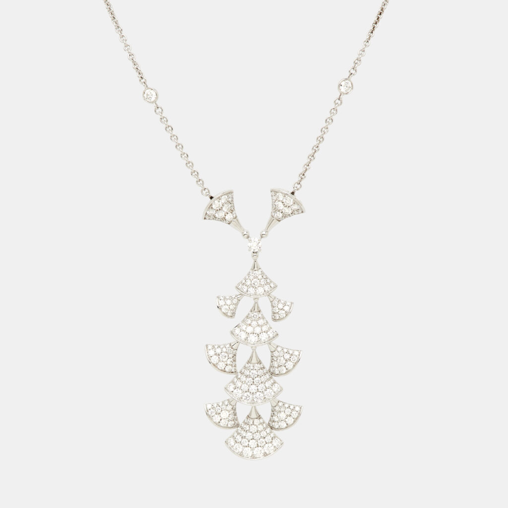 Bvlgari Divissima Diamond 18K White Gold Pendant Necklace Bvlgari Divissima Diamond 18K White Gold Pendant Necklace